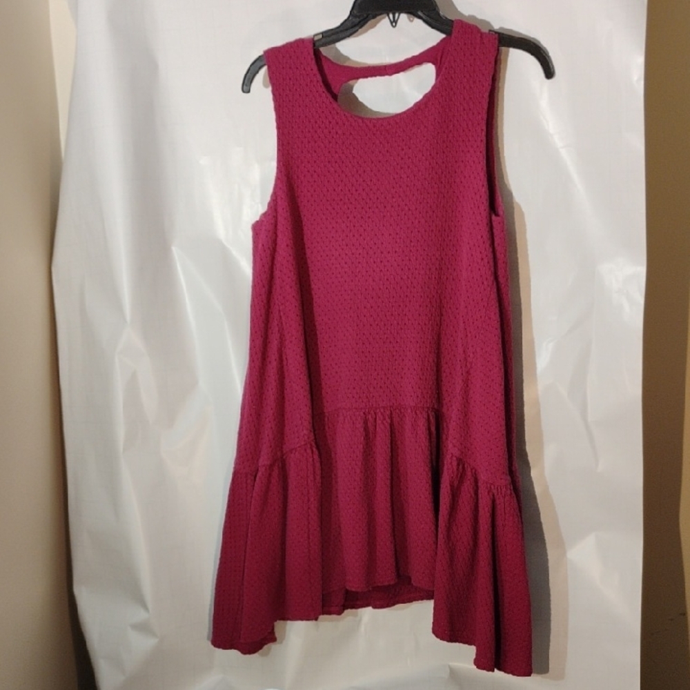 Sleeveless Textured Dress in Deep Burgundy Pink Size XS Oversized